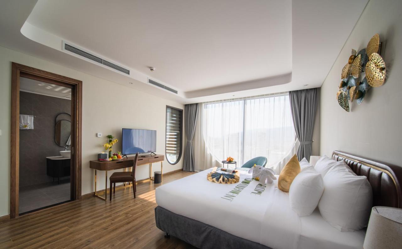 Grand Tourane Nha Trang Hotel Екстер'єр фото