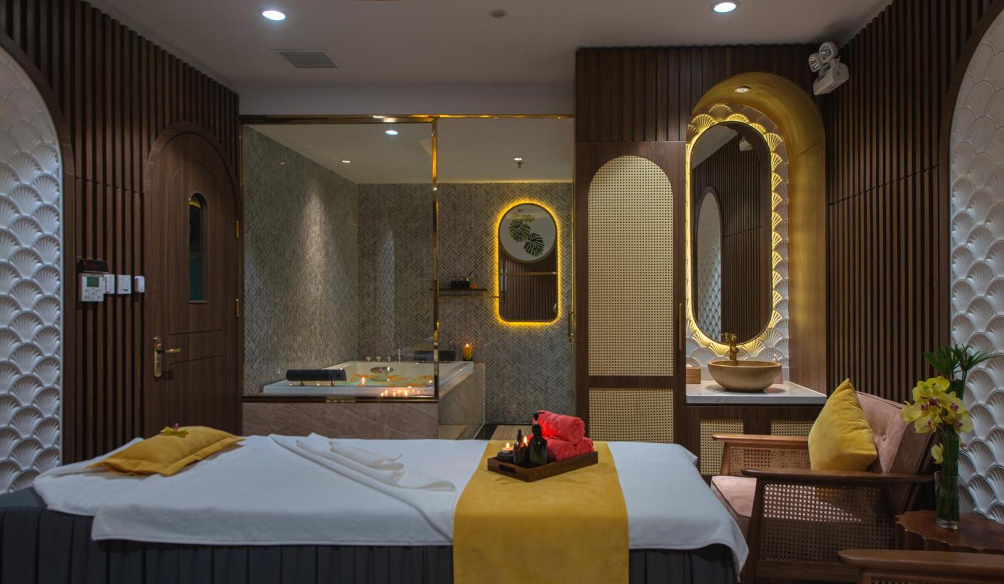 Grand Tourane Nha Trang Hotel Екстер'єр фото