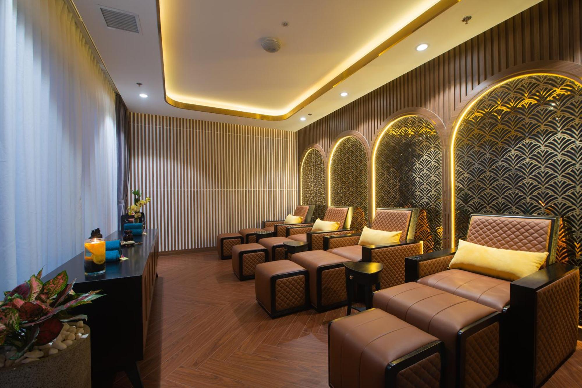 Grand Tourane Nha Trang Hotel Екстер'єр фото